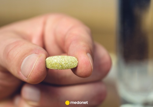 Czy witamina C naprawdę chroni przed przeziębieniem i nowotworami?