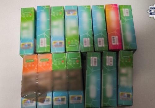 Milion nielegalnych e-papierosów na rynku. Policja rozbiła grupę działającą na Śląsku