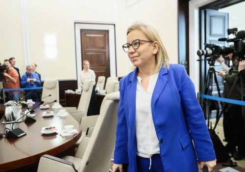 Jest wniosek o odwołanie Hennig-Kloski. To pierwsza wspólna inicjatywa konkurujących partii