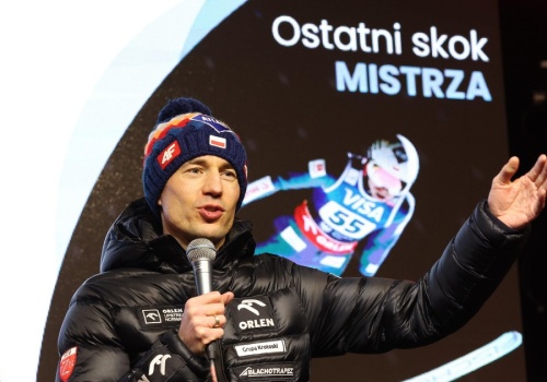 Gwiazdy futbolu składają hołd Kamilowi Stochowi. 