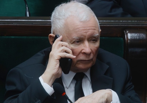 Najważniejsi ludzie Kaczyńskiego. Tylko im prezes ujawnia wyniki tajnych badań