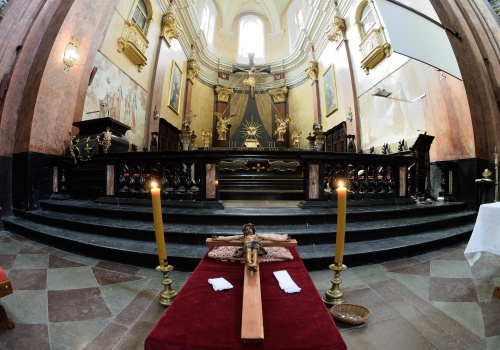 Czy Wielki Piątek 2026 będzie dniem wolnym od pracy? Przepisy są jasne