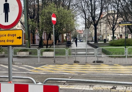 MZUiM zlikwidował przejście dla pieszych na placu Miarki. Dopiero teraz zrobiło się niebezpiecznie