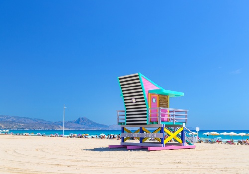 Alicante od piątku do poniedziałku za 935 PLN 🌤️😎 Loty dla wszystkich i noclegi w hotelu