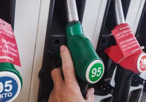 Ustawy o obniżce cen paliw weszły w życie