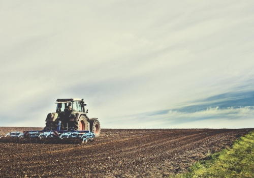 Rolnik sprzedał gospodarstwo magnatowi hotelowemu. Zamiast pól uprawnych apartamenty i las