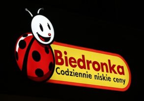 Biedronka zmienia godziny pracy. Lidl także. Chodzi o Wielkanoc