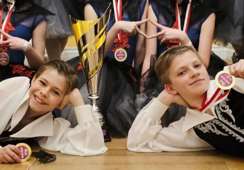 Caro Dance z Siedlec triumfuje na turniejach. 8 złotych medali na początek sezonu