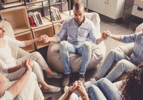 Sekty: Werbowanie członków to skomplikowany proces