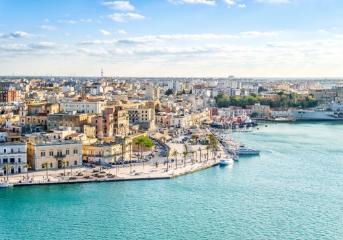 Wakacje na południu Włoch 🌤️👙☕ Loty dla wszystkich i noclegi w hotelu sieci ibis za 839 PLN