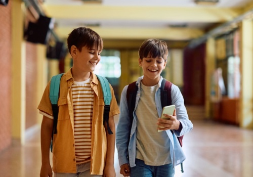 Od września koniec z telefonami w szkołach. Za złamanie zakazu uczniom grożą kary