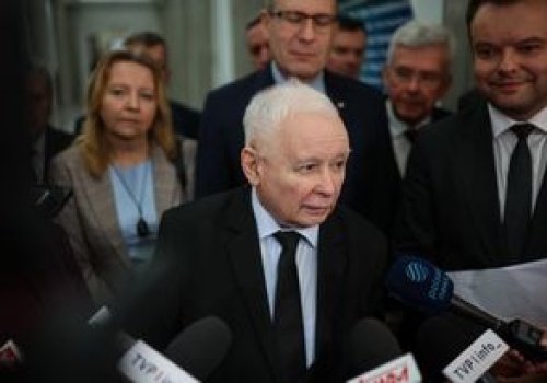 Kaczyński komentuje wybory na Węgrzech. Mówił o upadku UE