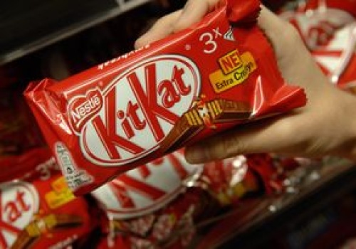 Zuchwała kradzież 12 ton batonów KitKat. Firma zabrała głos