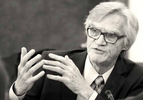 Nie żyje prof. Kazimierz Nowaczyk. 