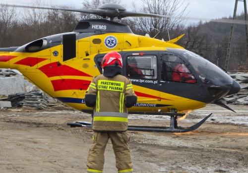 Mężczyzna zasłabł na dnie wyrobiska. Zadysponowano LPR