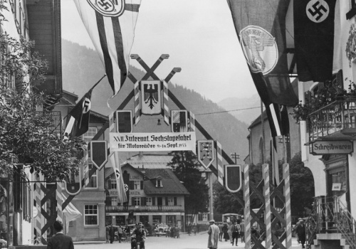 Na początku Oberstdorf nie popierał nazistów. 