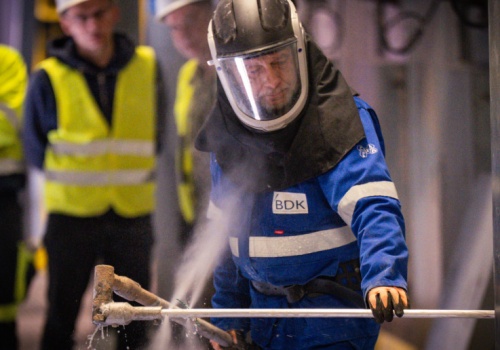 Eksplozje w mieście. Saperzy wchodzą do zakładu gospodarki odpadami