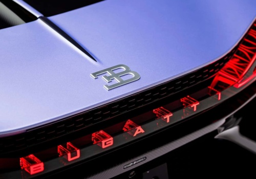 Bugatti rozkwitło na wiosnę. Tak słodkiego i luksusowego Mistrala jeszcze nie było!