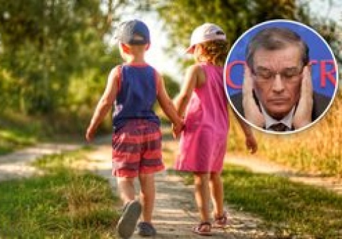 800 zł na dziecko to za mało. Pomysłodawca 500 plus zabiera głos