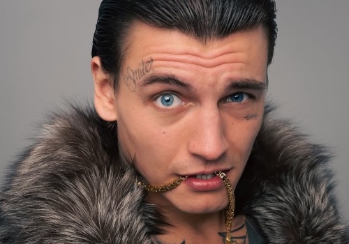 Frosti: „Obrońcy hip-hopu nie znają angielskiego i nie wiedzą, o co chodzi w rapie” – wywiad