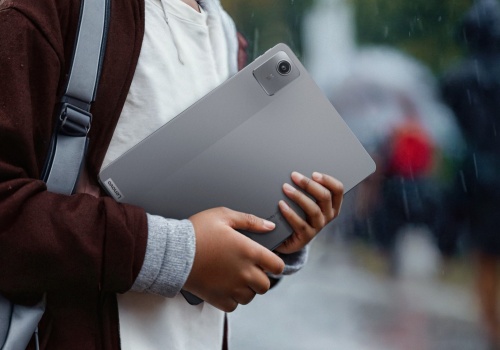 To nie jest zwykła promocja. Lenovo i Motorola świętują rok w Warszawie i rozdają sprzęt!