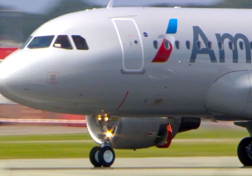 Lot American Airlines do Chicago zakłócony przez niespokojnego pasażera. Samolot awaryjnie lądował w Michigan