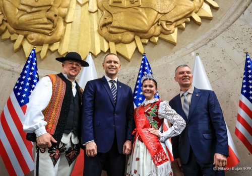 Dallas. „Świecka Polska” wg Nawrockiego i PiS. Spotkanie z Polonią