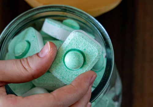 Od teraz używaj kostek do zmywarki w łazience. Czynią cuda