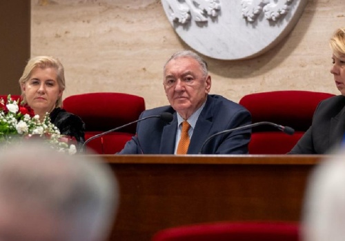 Radni nie odwołali ze stanowiska przewodniczącego Jerzego Borcza