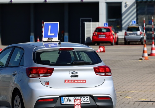 Minister zapowiada rewolucję w prawach jazdy. Założę się, że nie dotrzyma słowa. Nie pozwolą mu