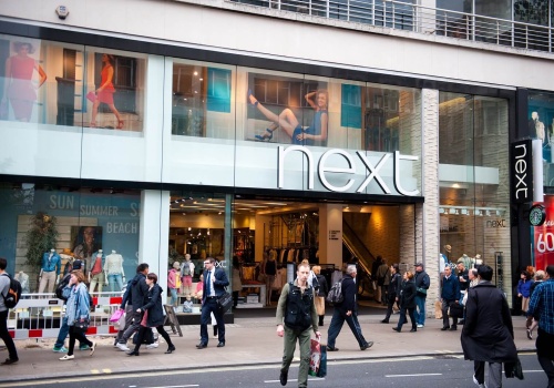 Ceny odzieży mogą wzrosnąć o 10 proc. z powodu wojny na Bliskim Wschodzie