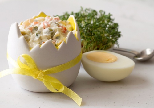 Ile kalorii mają potrawy wielkanocne? Samo wielkanocne śniadanie może być prawdziwą bombą kaloryczną