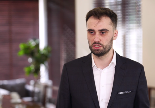 Big techy konkurują w wielu obszarach z operatorami telekomunikacyjnymi. Rozwijają się szybciej z powodu braku restrykcyjnych regulacji