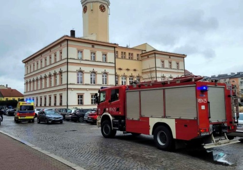 Niebezpiecznie znalezisko w strzeleckim ratuszu. Urząd ewakuowany