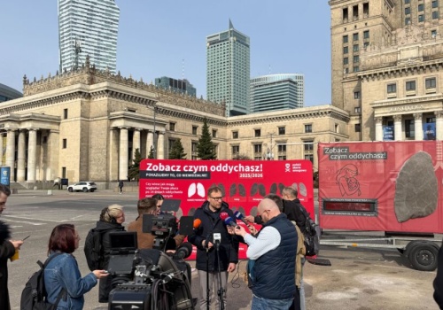 Bezpieczeństwo kraju i niskie rachunki? Apelują do Tuska ws. Czystego Powietrza