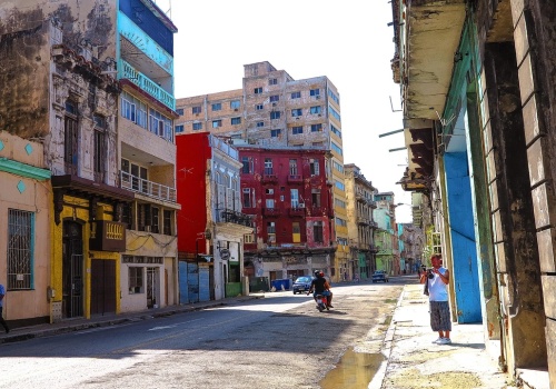 Rosja jako wybawczyni Kuby. Trump nie widzi w tym problemu