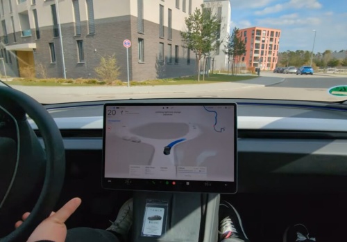 FSD dostępne w Polsce. Wystarczy kupić dongla CAN lub pobrać darmowe oprogramowanie. Korea grozi za to więzieniem