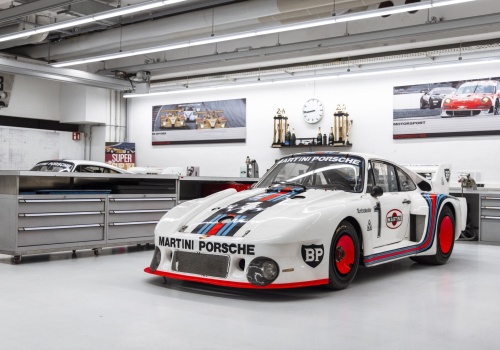 845 koni i dziury w kluczyku. Porsche świętuje 50 lat modelu 935