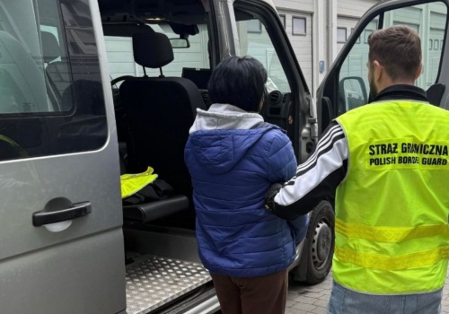 230 osób z Białorusi wyłudziło polskie wizy. Służby rozbiły szajkę, 40-letnia kobieta z zarzutami