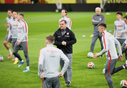 Eliminacje MŚ 2026: Wiśniewski i Świderski w składzie na mecz ze Szwecją