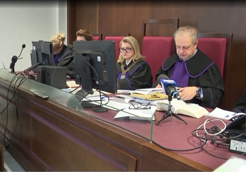 Twierdził, że nie zabił sąsiada, lecz kogoś innego. Przed sądem chciał egzorcysty