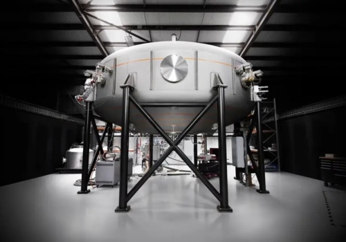 Unoszący się magnes trzyma plazmę w ryzach. Brakujące ogniwo do energii termojądrowej?