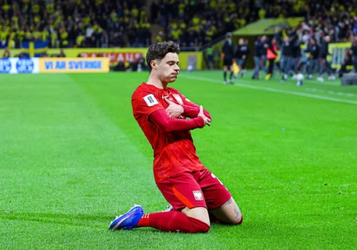 Ależ huknął Nicola Zalewski! Piękny gol reprezentacji Polski w finale