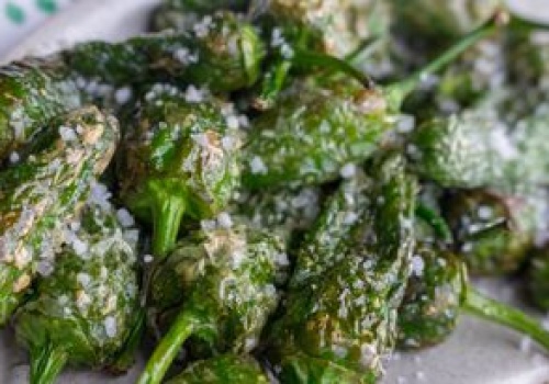 Są w marketach, ale Polacy omijają. Dla Hiszpanów to największy przysmak