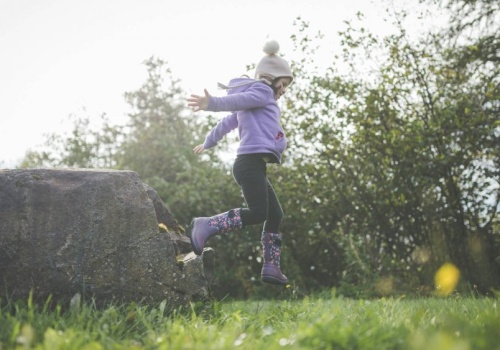 Słowa o praniu i sprzątaniu dzieci podzieliły rodziców. Najwięcej mają do powiedzenia bezdzietni