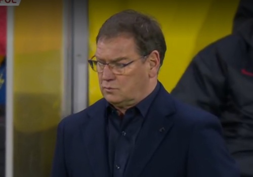 Urban na wtorkowym meczu w granacie i wszystko jasne. 