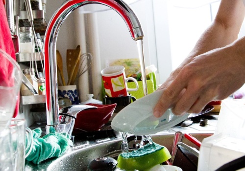 Gorąca woda nie zawsze pomaga. Przy niektórych zabrudzeniach robi więcej szkody niż pożytku