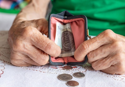 Emerytura 800 zł? ZUS ostrzega