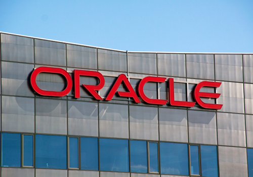 Oracle zwalnia 30 tysięcy pracowników mimo rekordowych zysków – co stoi za masową redukcją?