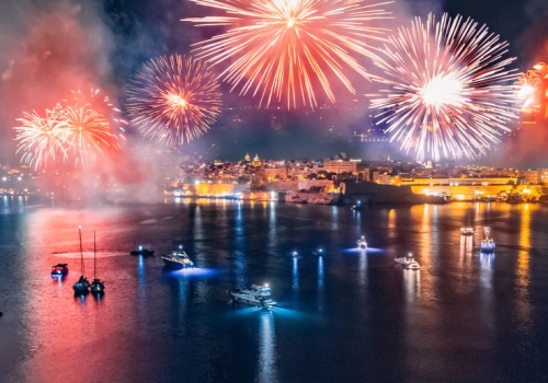 Migdały, konfetti i bieg radości. Polacy coraz chętniej spędzają Wielkanoc w tym kraju